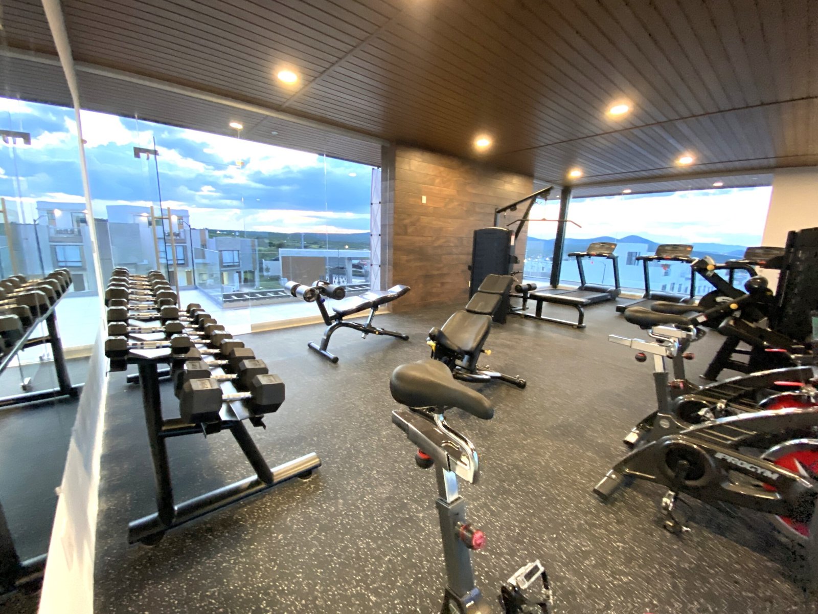 Gimnasio casas en venta en zibata queretaro